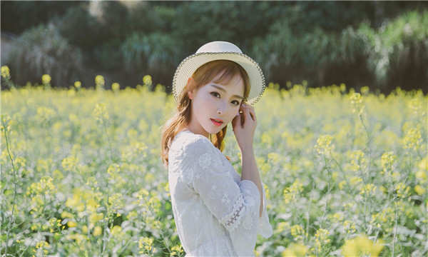 新盈镇标题：想找个女人帮忙生孩子的有效解决方案，助您圆梦家庭